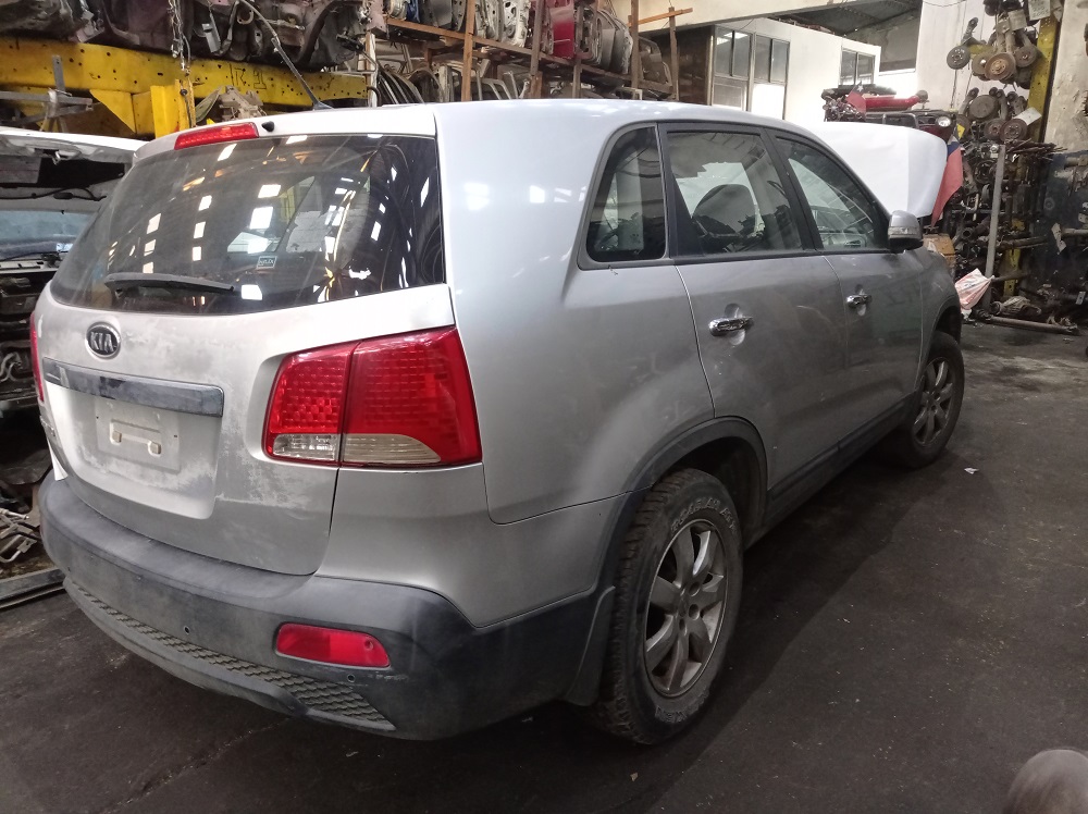  Kia SORENTO 2.4LTS. 2010    EN DESARME